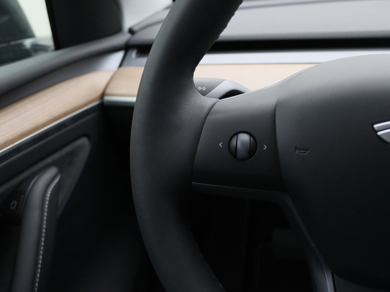 Tesla Model Y Long Range AWD 75kWh 351pk 94.9% SoH [ AMD RYZEN+ENHANCED AUTOPILOT+20 INCH+PREMIUM AUDIO ] 28