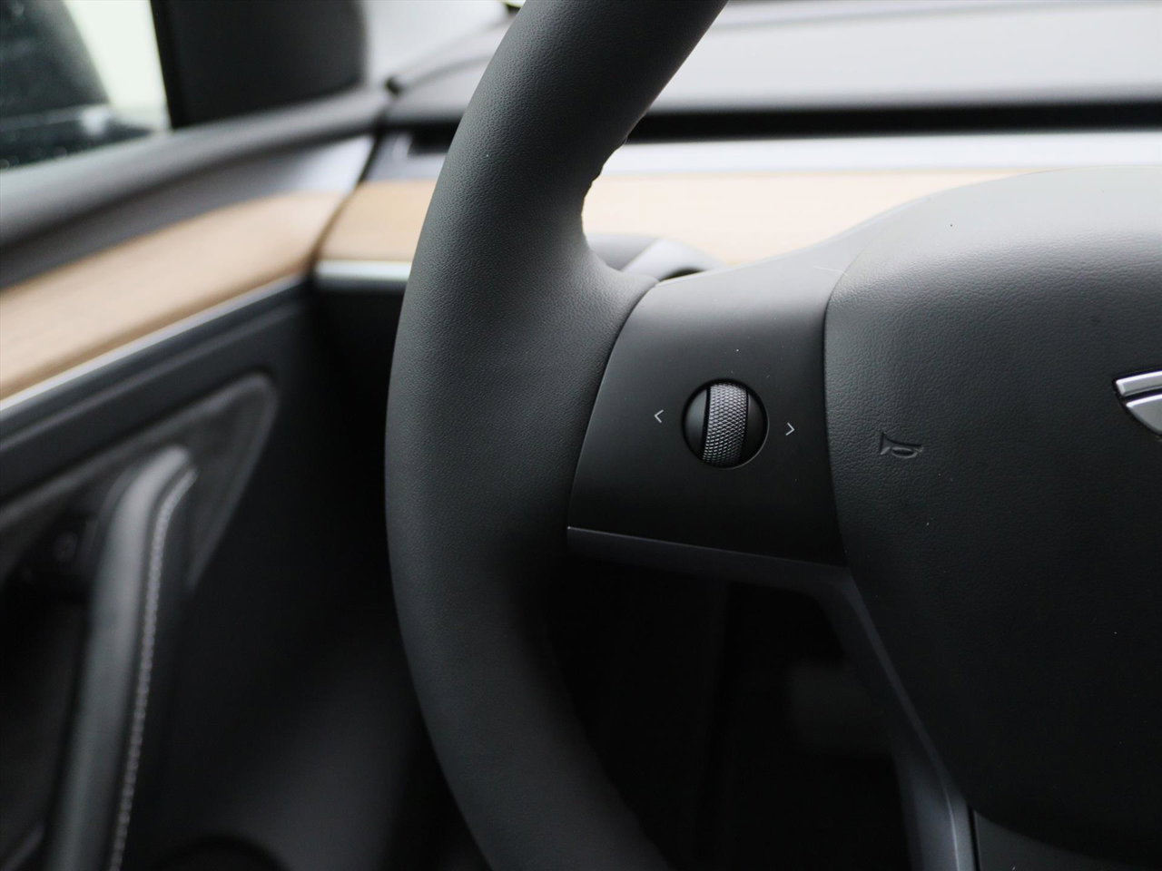 Tesla Model Y Long Range AWD 75kWh 351pk 94.7% SoH [ AMD RYZEN+AUTOPILOT+19 INCH+PREMIUM AUDIO ] 27