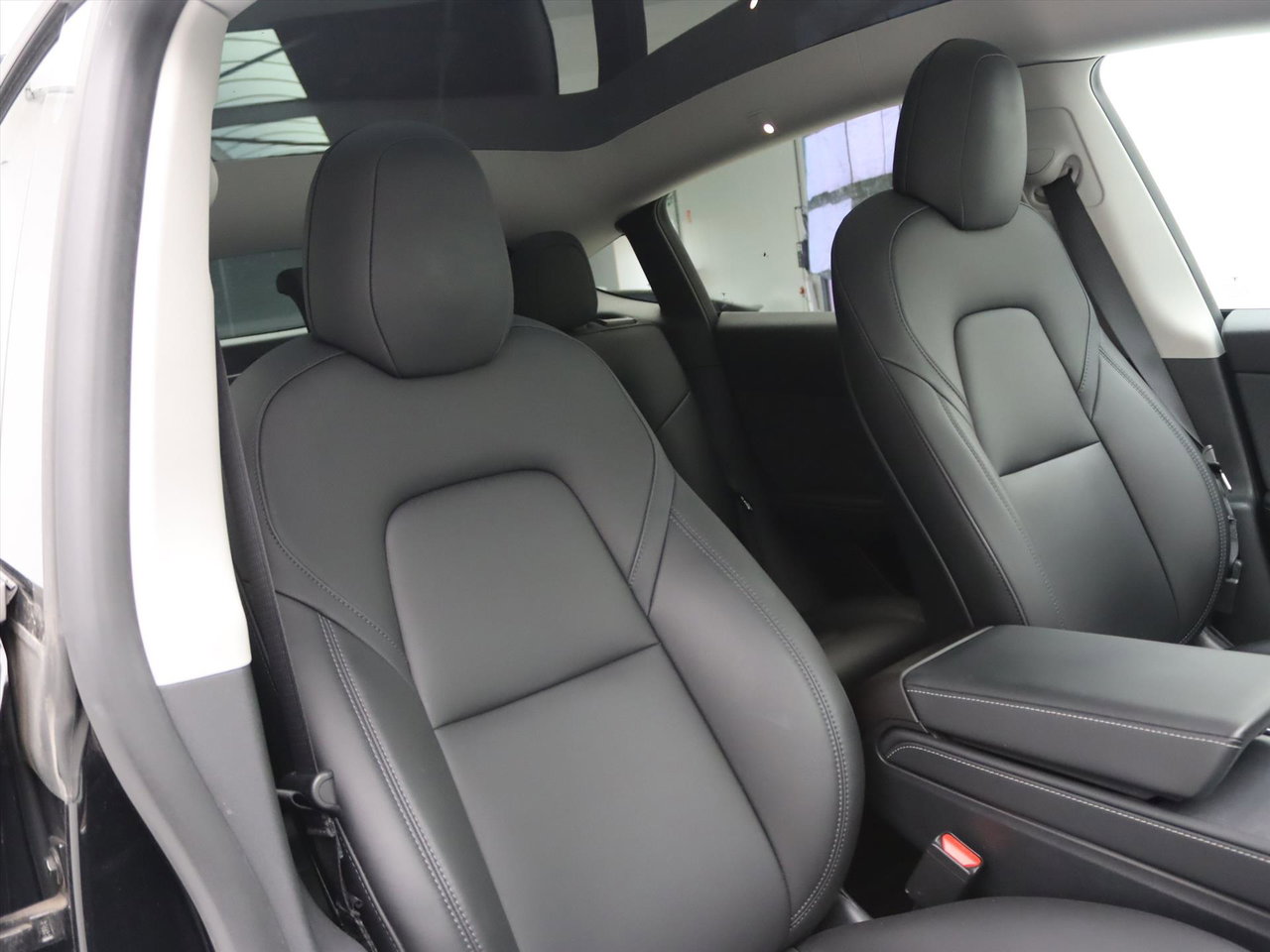 Tesla Model Y Long Range 351pk AWD [ TREKHAAK+AUTOPILOT+19 INCH+PREMIUM AUDIO ] 17