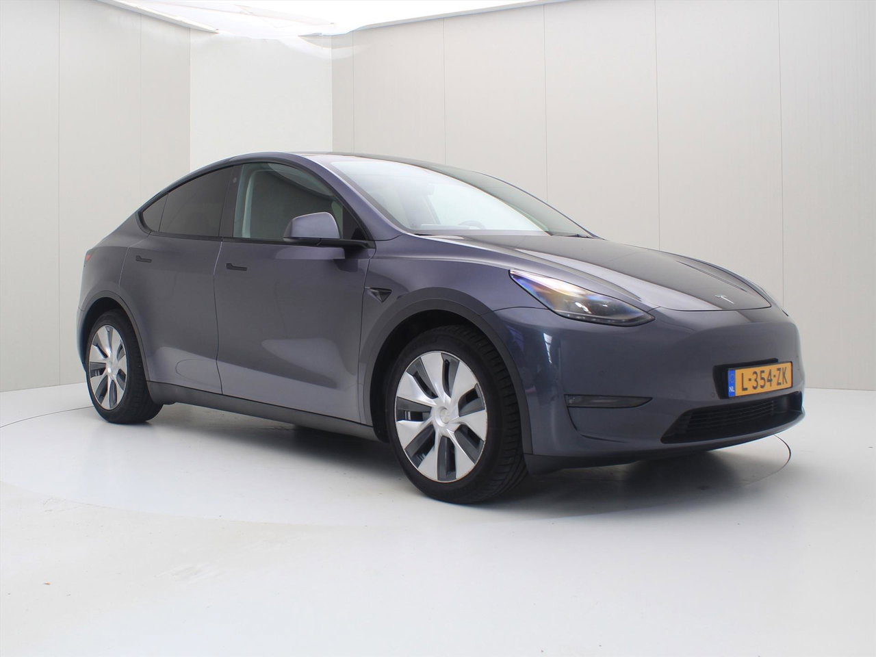 Tesla Model Y Long-Range AWD 351pk 75 kWh [ FSD+19 INCH+WARMTEPOMP+PREMIUM AUDIO ] 4
