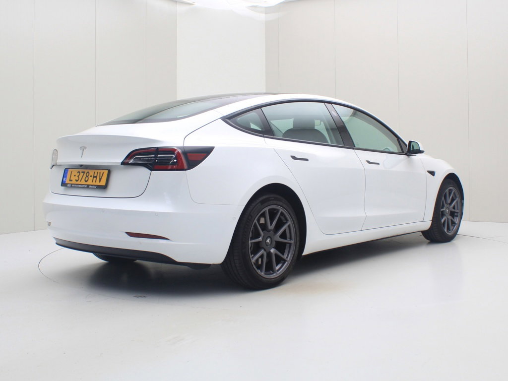Tesla Model 3 Standard Plus RWD 4