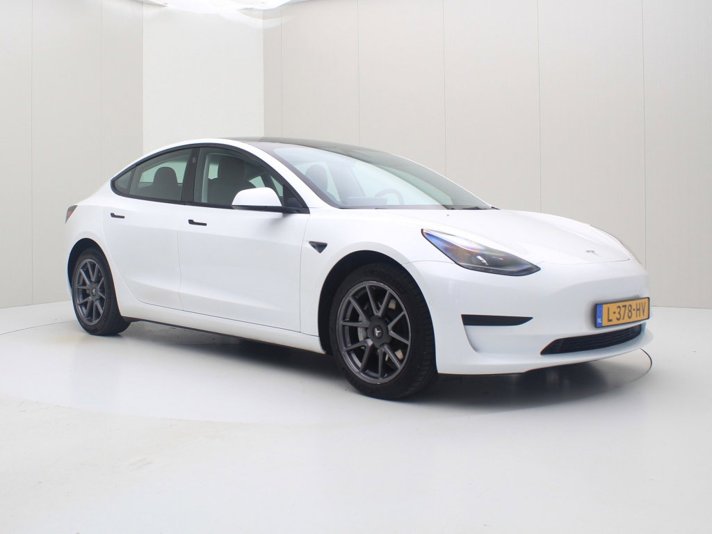Tesla Model 3 Standard Plus RWD 6