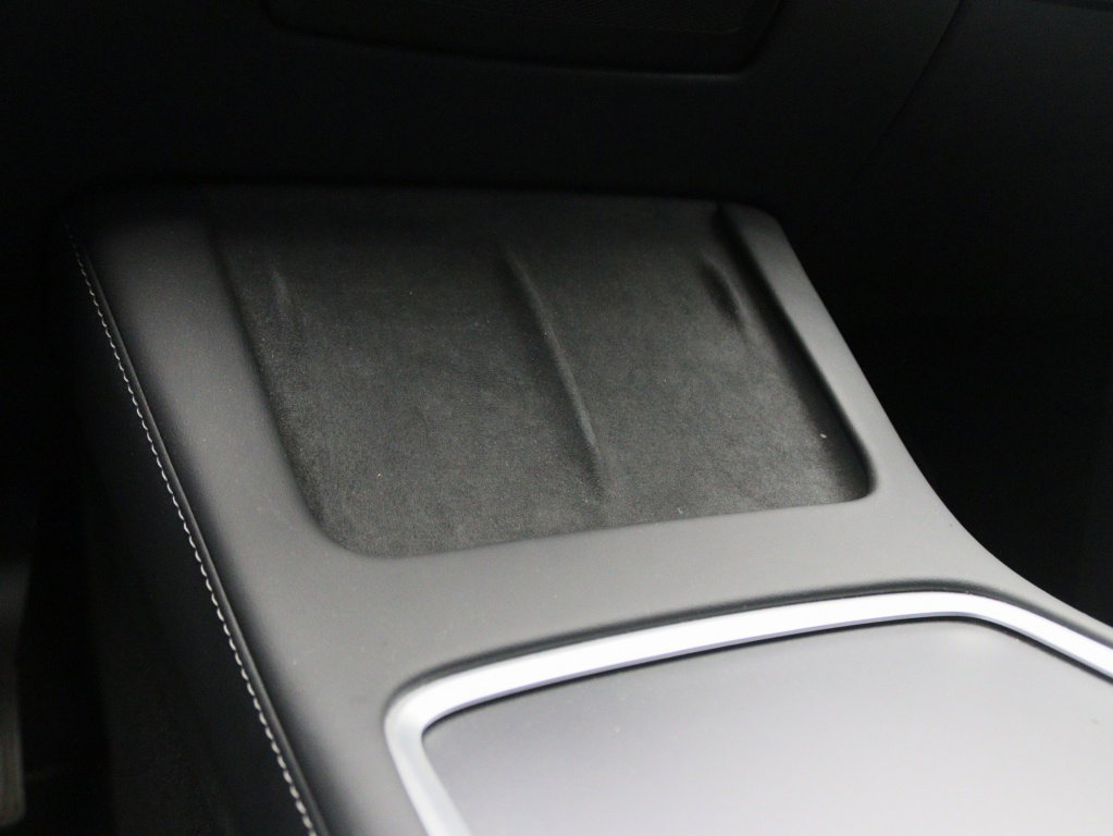 Tesla Model Y 29