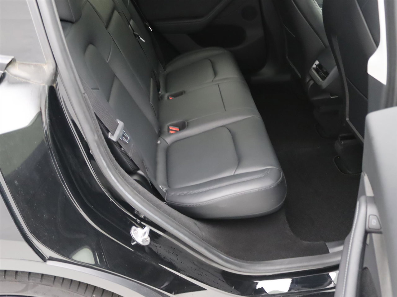 Tesla Model Y Performance 534pk AWD 93% SoH [ 21 INCH+WARMTEPOMP+RYZEN+PREMIUM AUDIO ] 13