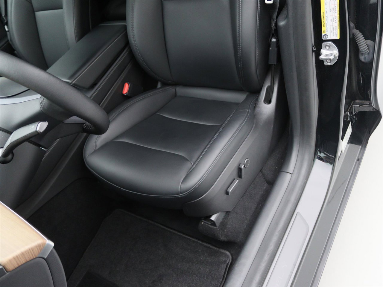 Tesla Model Y Performance 534pk AWD 93% SoH [ 21 INCH+WARMTEPOMP+RYZEN+PREMIUM AUDIO ] 17