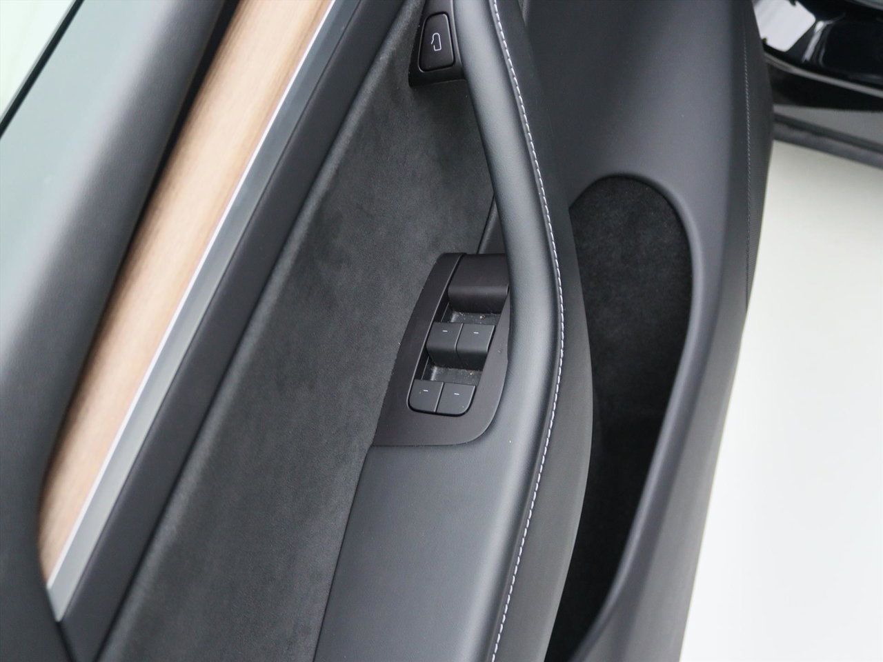 Tesla Model Y Performance 534pk AWD 93% SoH [ 21 INCH+WARMTEPOMP+RYZEN+PREMIUM AUDIO ] 27