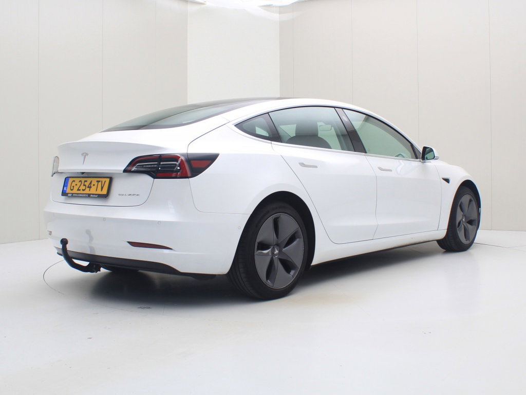 Tesla Model 3 Long-Range Dual Motor AWD 2