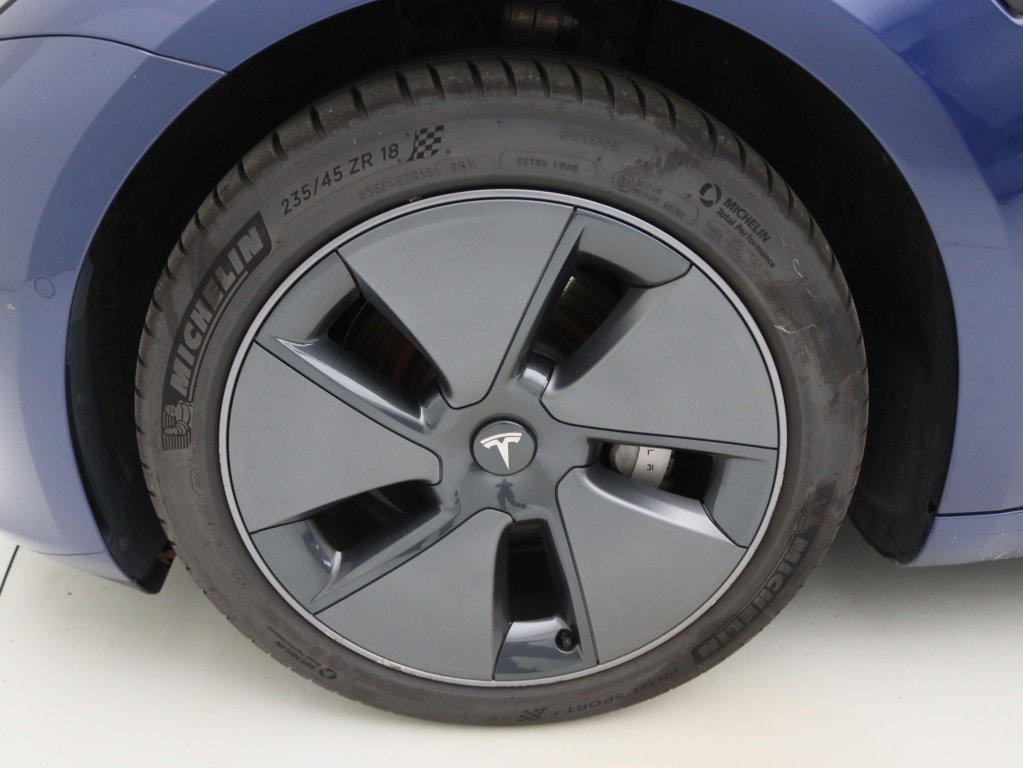 Tesla Model 3 Standard Plus RWD 11