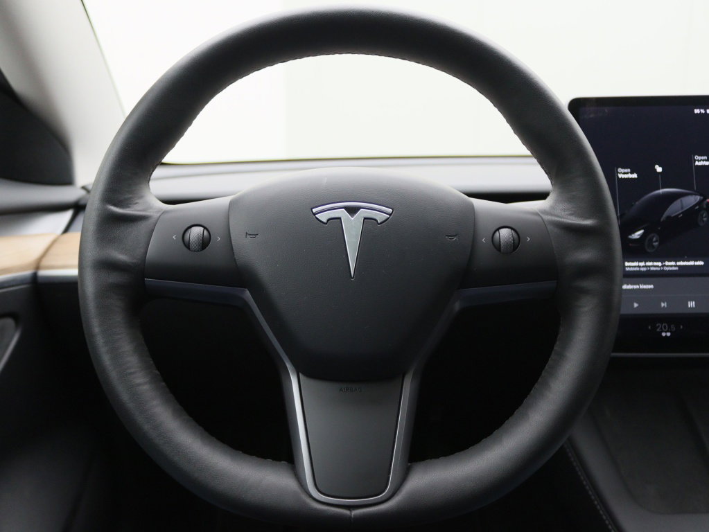 Tesla Model 3 Standard Plus RWD 20