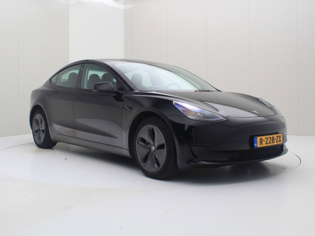 Tesla Model 3 Standard Plus RWD 5