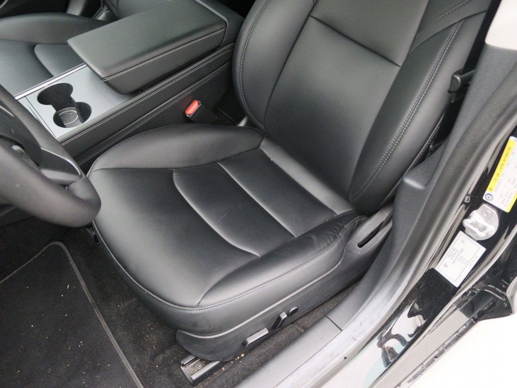 Tesla Model 3 Standard Plus RWD 17