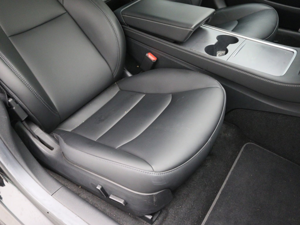 Tesla Model 3 Standard Plus RWD 16