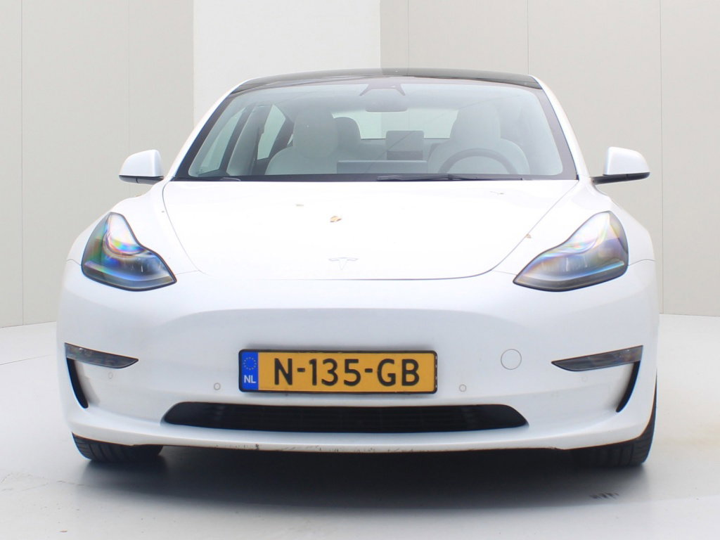 Tesla Model 3 Long-Range Dual Motor AWD 6