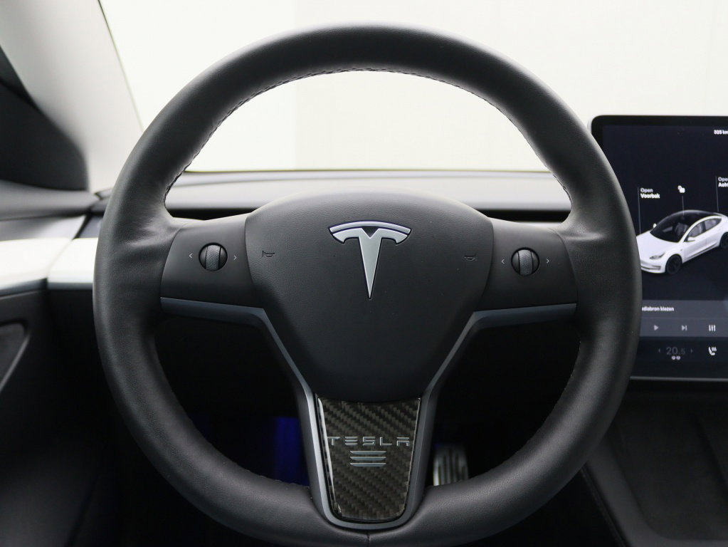 Tesla Model 3 Long-Range Dual Motor AWD 19