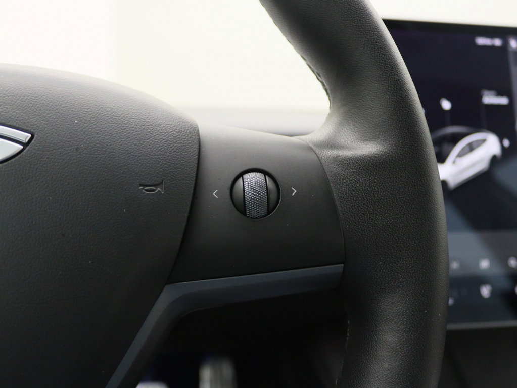 Tesla Model 3 Long-Range Dual Motor AWD 21