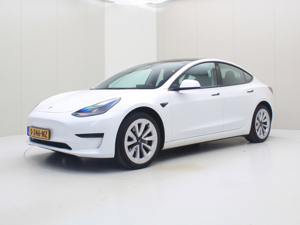 Tesla Model 3 Standard Plus RWD