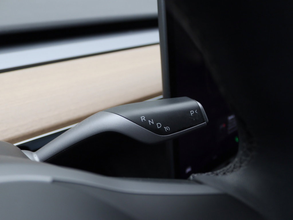 Tesla Model 3 Standard Plus RWD 24