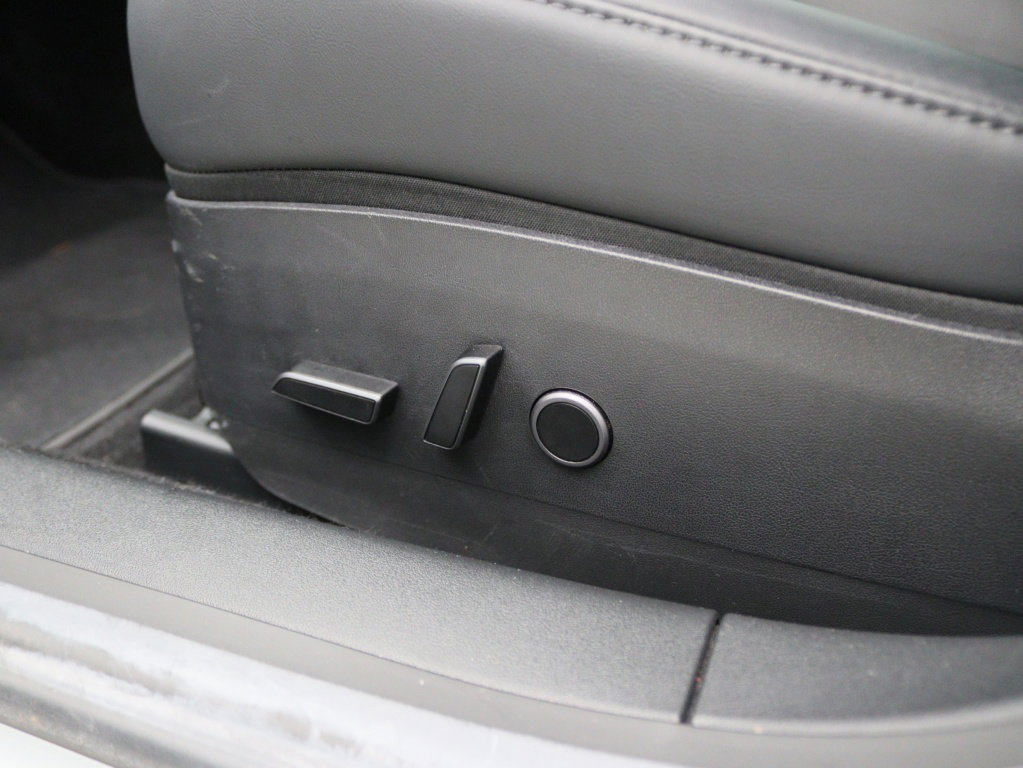 Tesla Model 3 Standard Plus RWD 19