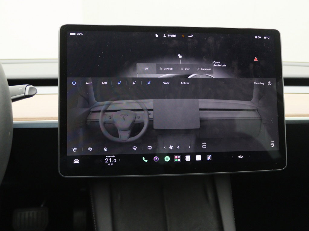 Tesla Model 3 Standard Plus RWD 29