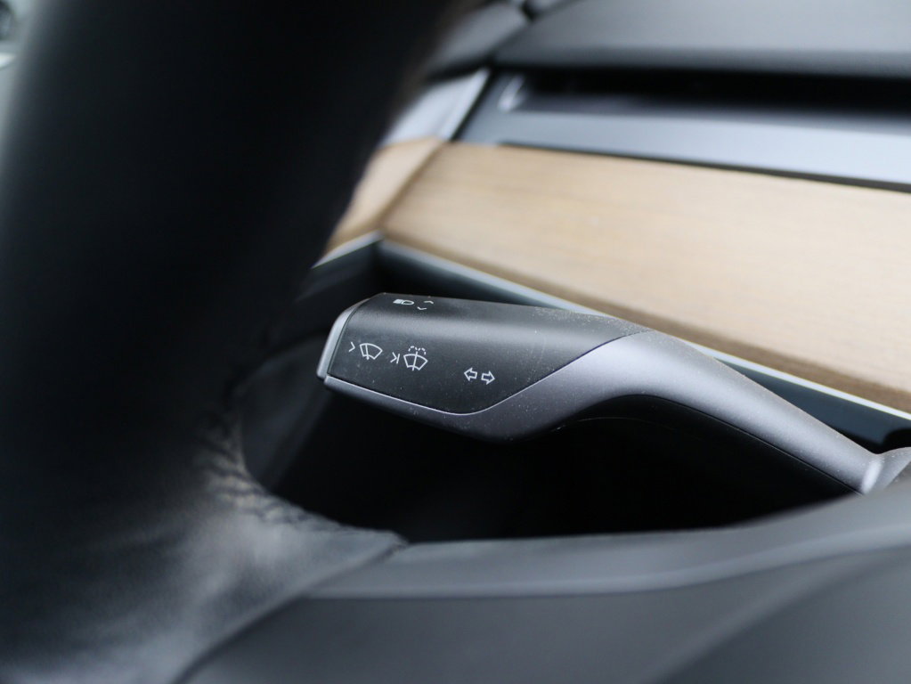 Tesla Model 3 Long-Range Dual Motor AWD 23
