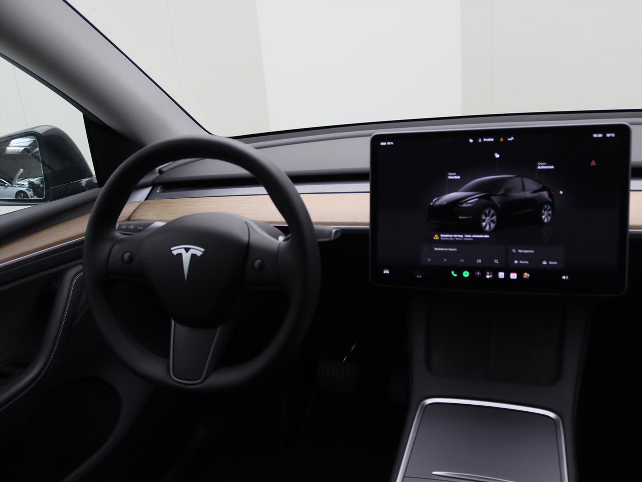 Tesla Model Y Long Range 345pk AWD 8
