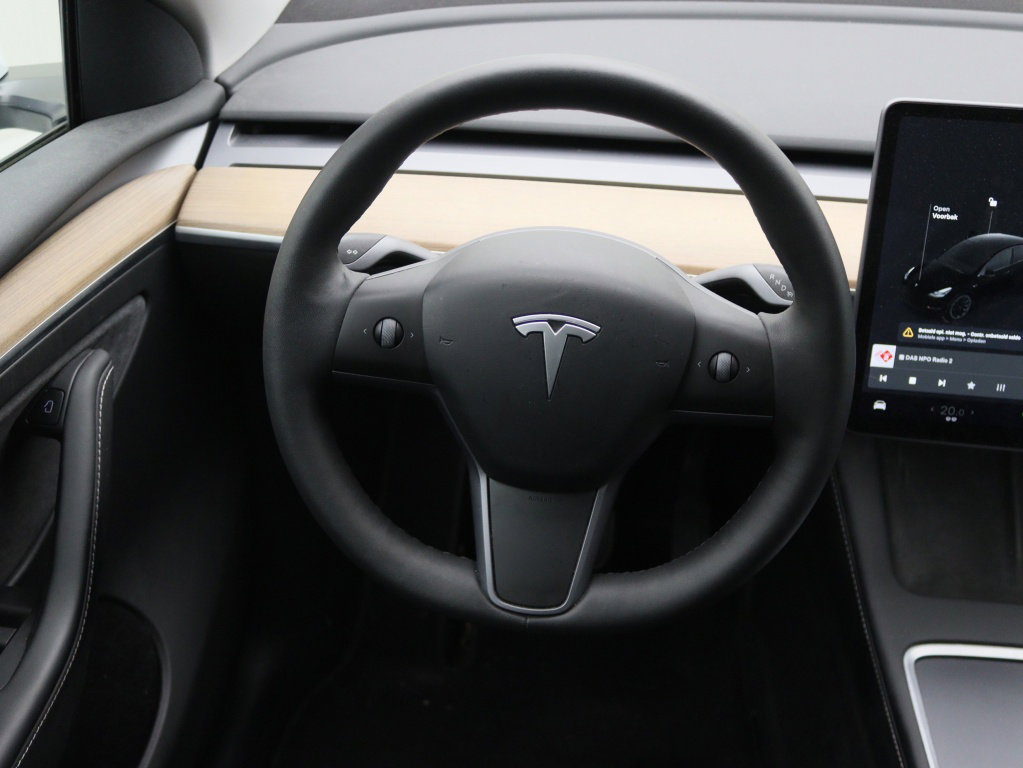 Tesla Model Y Long Range 345pk AWD 19