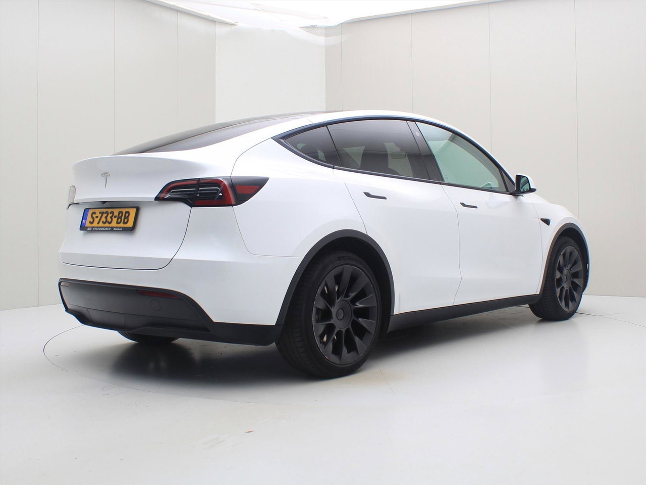 Tesla Model Y Standard RWD Plus 90,8% SoH [ AMD RYZEN+AUTOPILOT+20 INCH+PREMIUM AUDIO 2