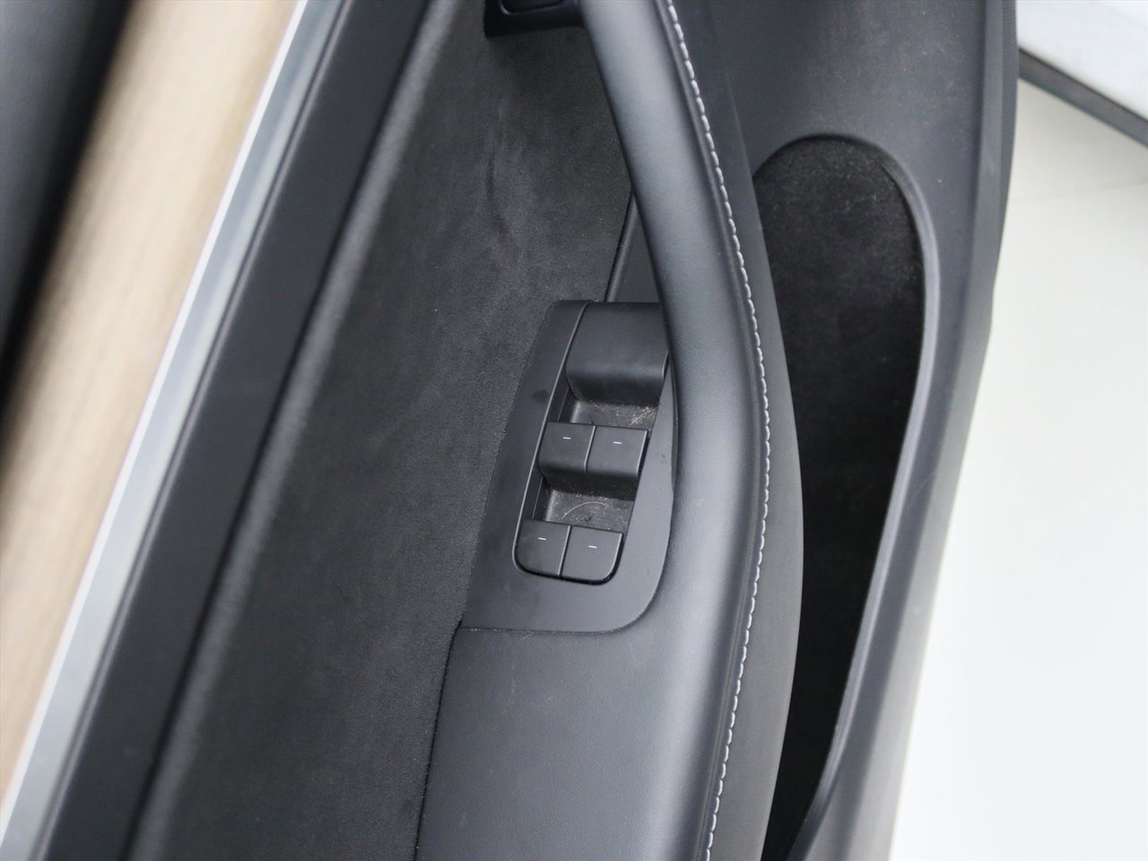 Tesla Model Y Standard RWD Plus 90,8% SoH [ AMD RYZEN+AUTOPILOT+20 INCH+PREMIUM AUDIO 29