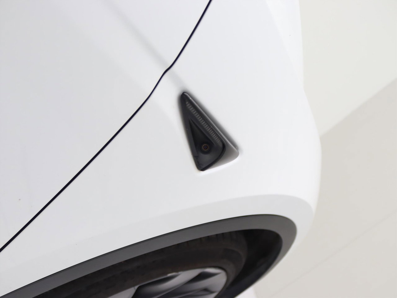 Tesla Model Y Long Range 351pk AWD [ FSD+WIT LEDER+TREKHAAK+20 INCH+PREMIUM AUDIO ] 14