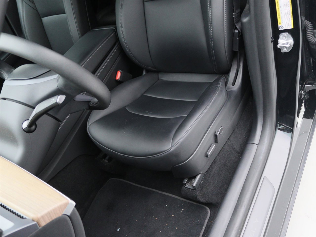Tesla Model Y Standard RWD Plus 94.8% SoH [ LFP-ACCU+AUTOPILOT+19 INCH+60 kWh+PREMIUM AUDIO ] 25