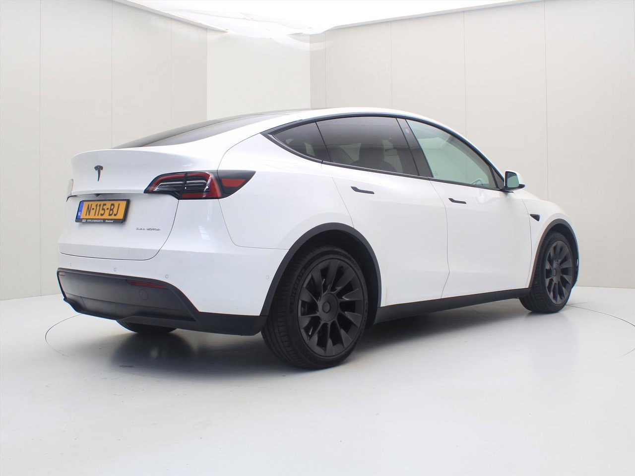 Tesla Model Y Long Range 351pk AWD [ WIT LEDER+AUTOPILOT+20 INCH+PREMIUM AUDIO ] 3