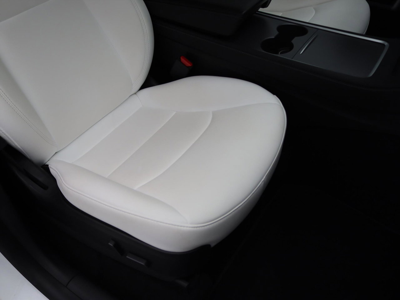 Tesla Model Y Long Range 351pk AWD [ WIT LEDER+AUTOPILOT+20 INCH+PREMIUM AUDIO ] 15