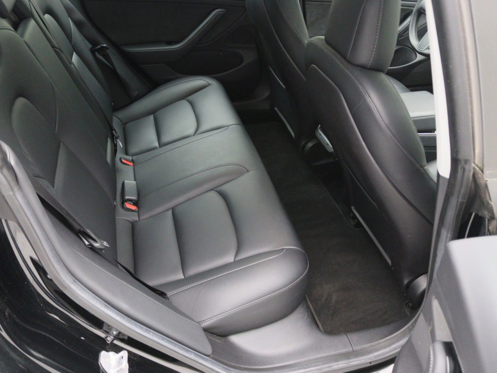 Tesla Model 3 Standard Plus RWD 14