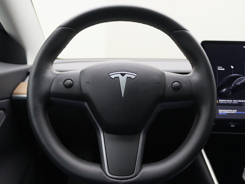 Tesla Model 3 Standard Plus RWD 20