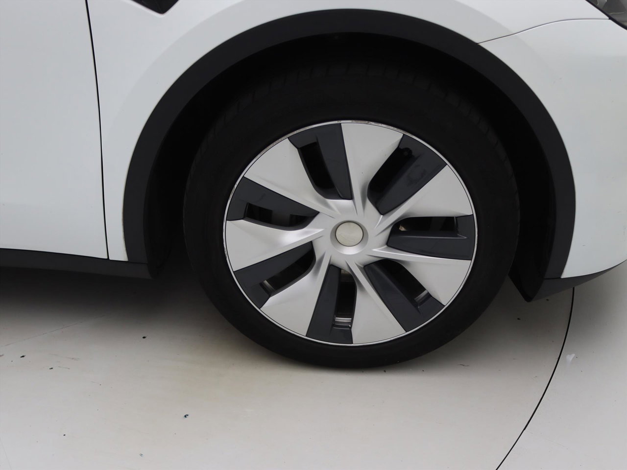 Tesla Model Y Standard RWD Plus 351pk 91,7% SoH [ LFP ACCU+AUTOPILOT+19 INCH+PREMIUM AUDIO ] 13