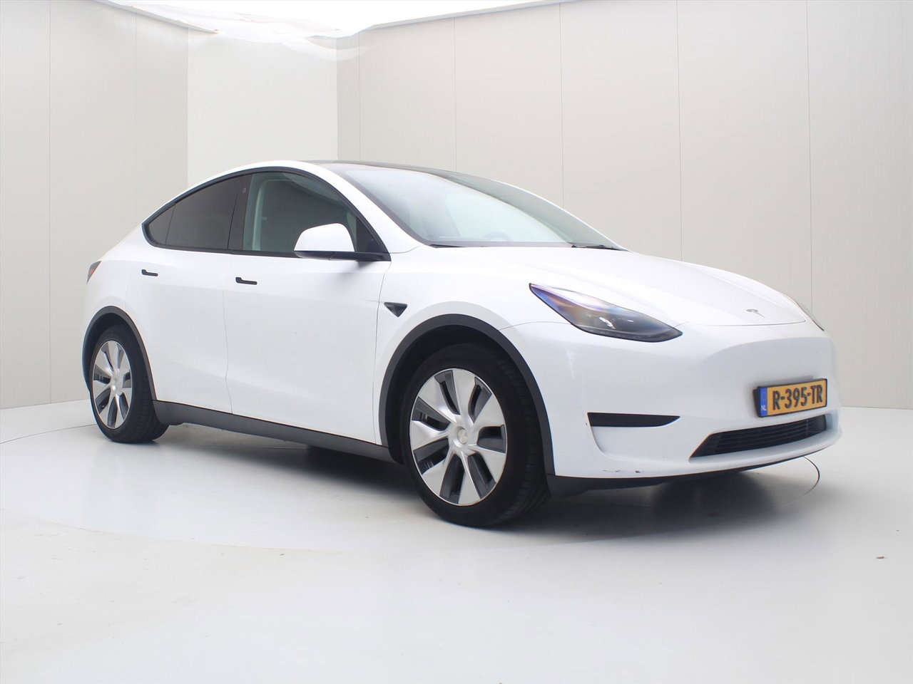 Tesla Model Y Standard RWD Plus 351pk 91,7% SoH [ LFP ACCU+AUTOPILOT+19 INCH+PREMIUM AUDIO ] 5