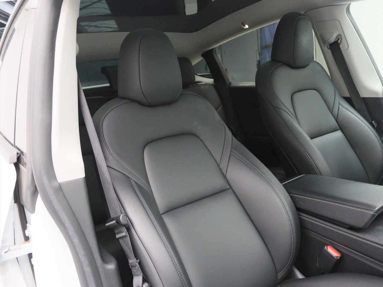 Tesla Model Y Standard RWD Plus 351pk 91,7% SoH [ LFP ACCU+AUTOPILOT+19 INCH+PREMIUM AUDIO ] 21