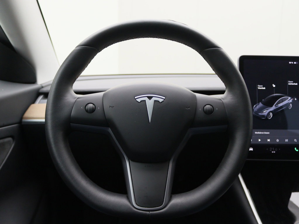 Tesla Model 3 Standard Plus RWD 20