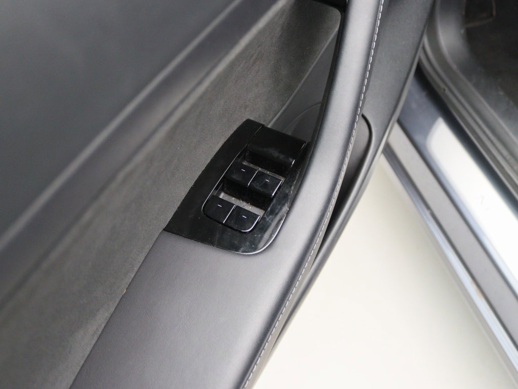 Tesla Model 3 Standard Plus RWD 30