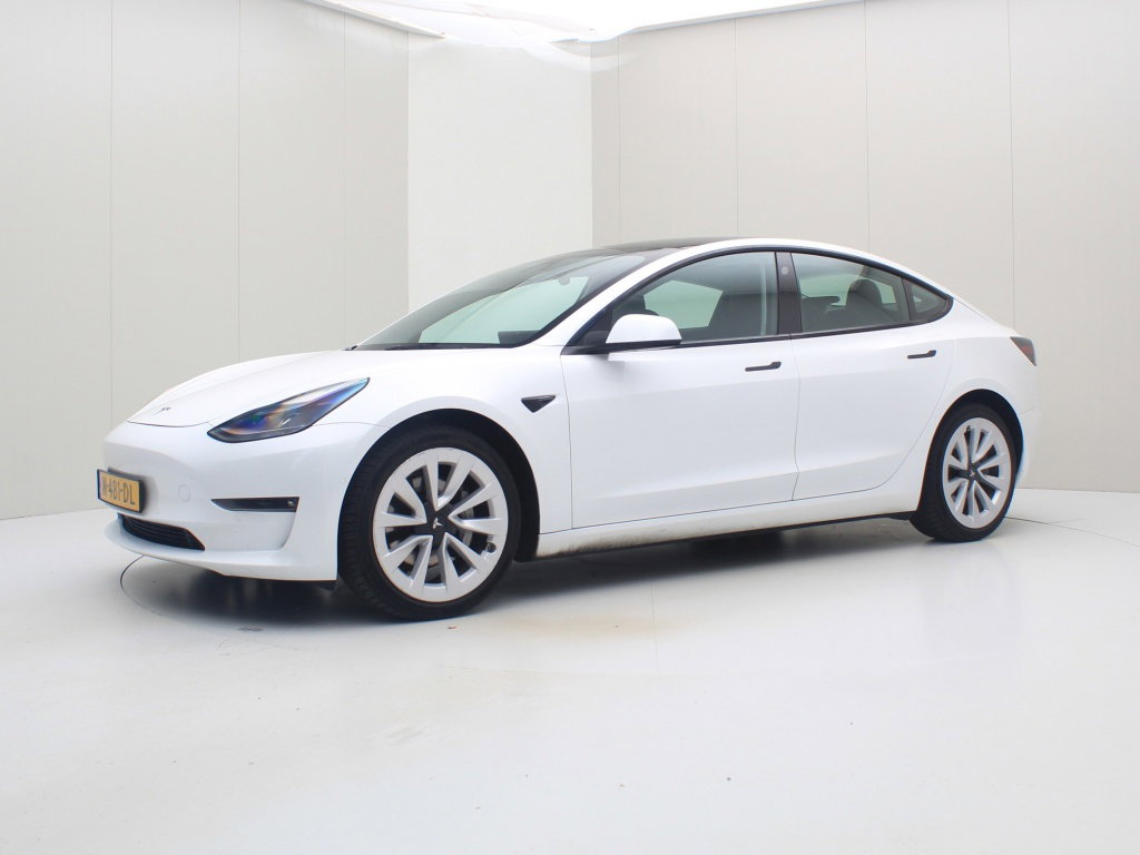 Tesla Model 3 Long-Range Dual Motor AWD 8