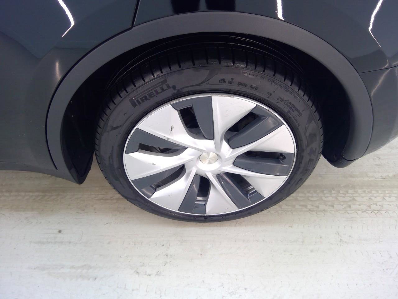 Tesla Model Y Standard RWD Plus 89,9% SoH [ TREKHAAK+LFP ACCU+AUTOPILOT+19 INCH+PREMIUM AUDIO ] 11