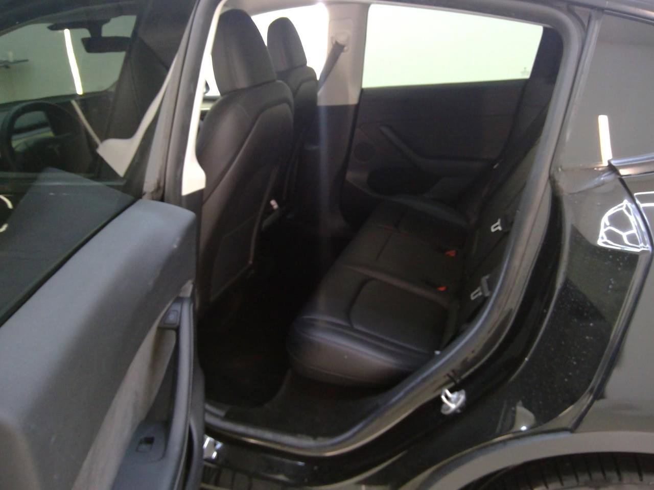 Tesla Model Y Standard RWD Plus 89,9% SoH [ TREKHAAK+LFP ACCU+AUTOPILOT+19 INCH+PREMIUM AUDIO ] 9