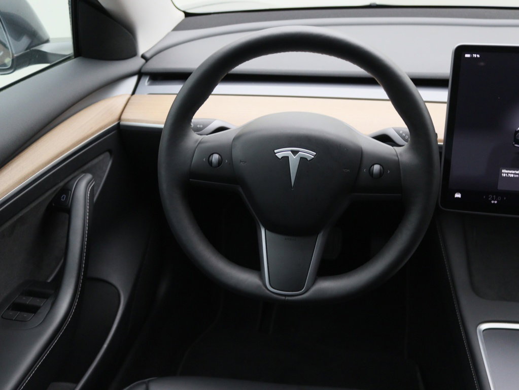 Tesla Model 3 Standard Plus RWD 24