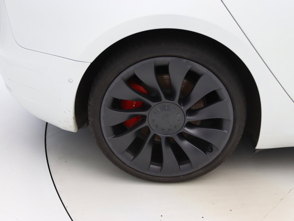 Tesla Model 3 Performance Dual Motor AWD 29