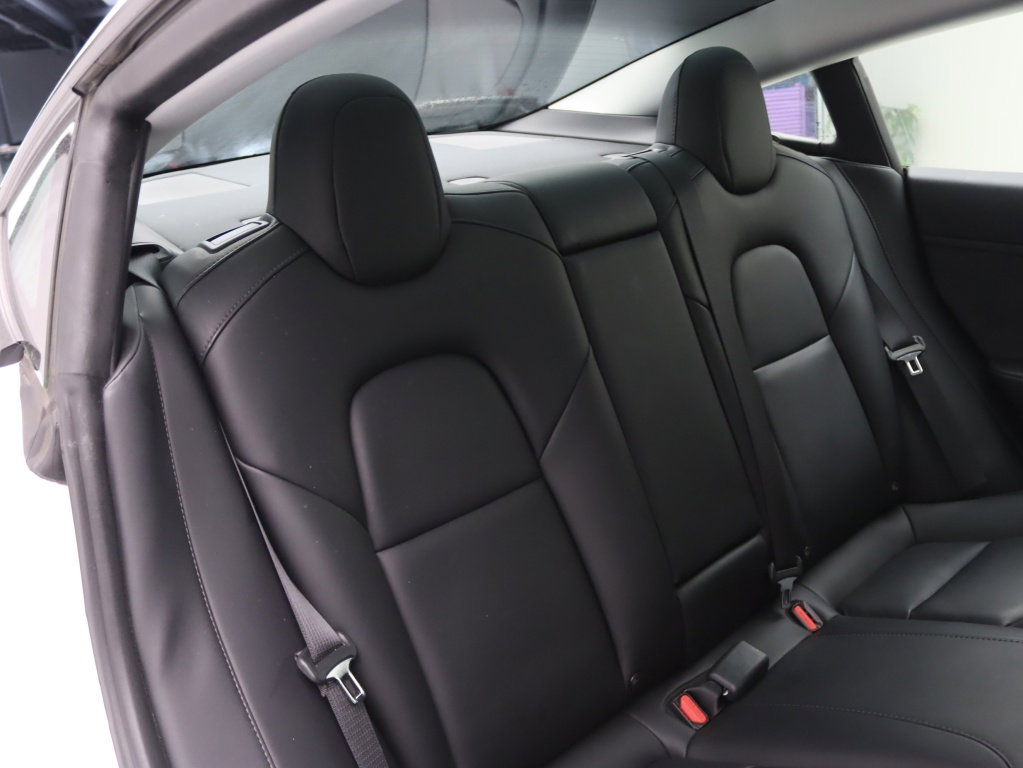Tesla Model 3 Performance Dual Motor AWD 21