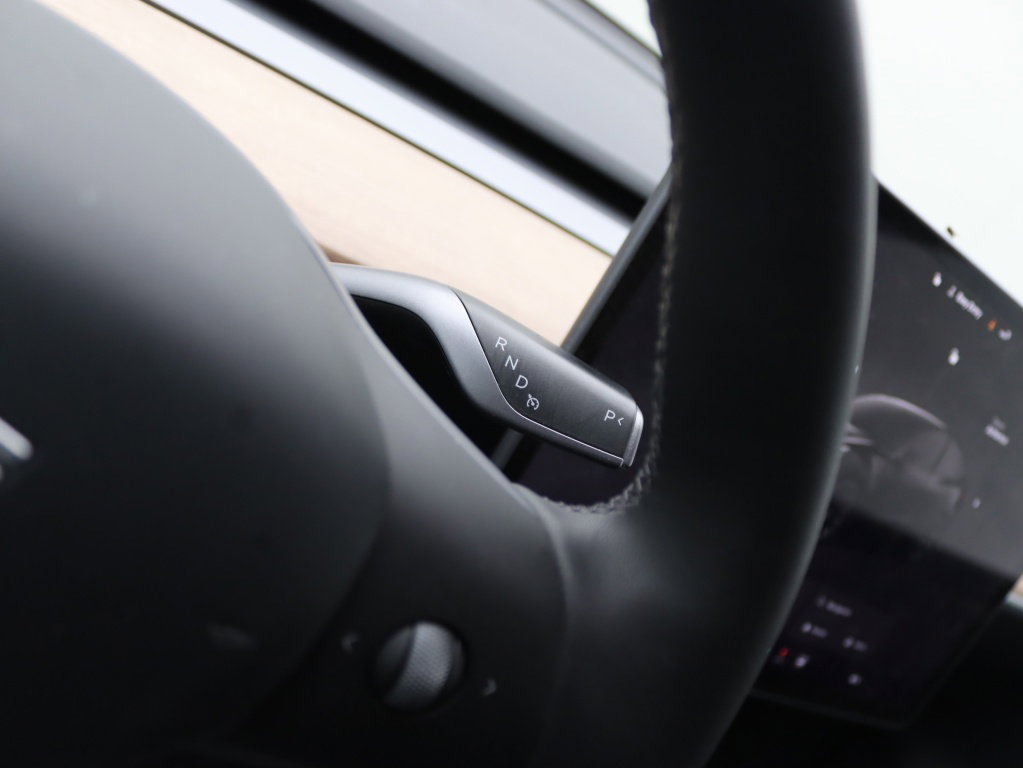 Tesla Model Y Long Range 345pk AWD 22