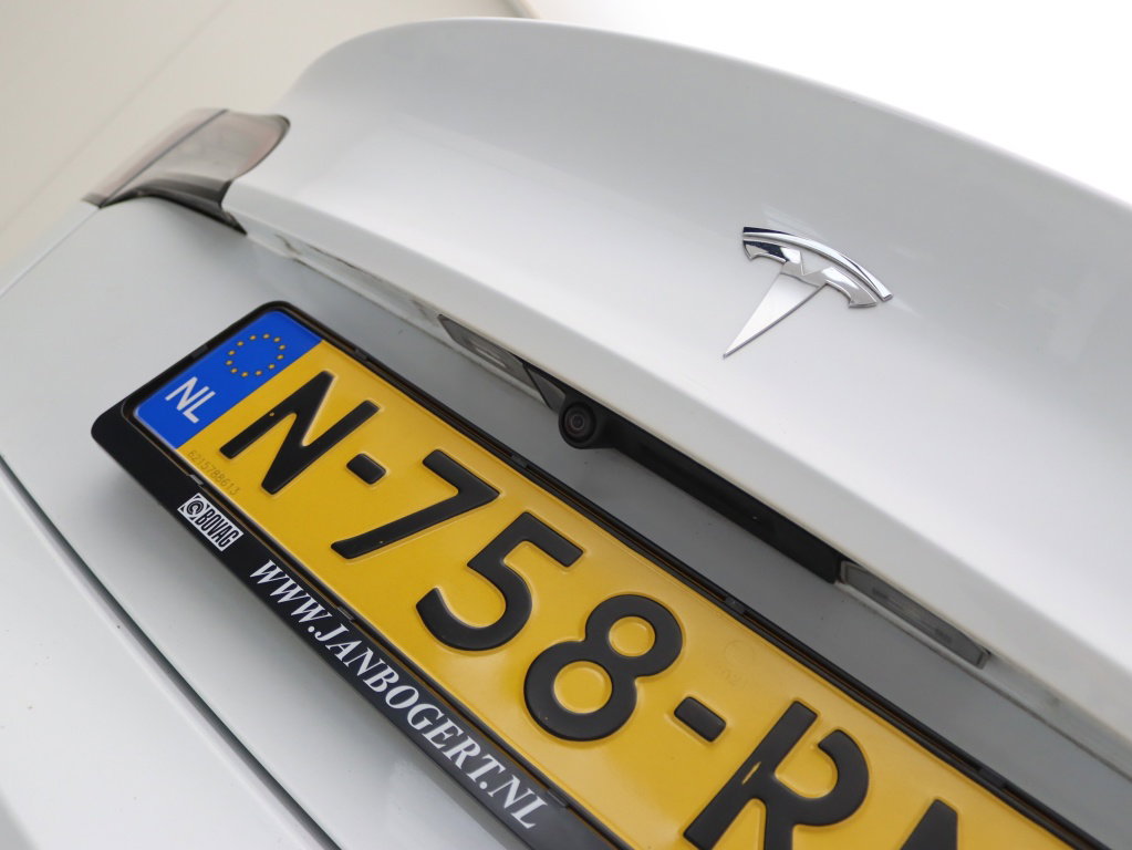 Tesla Model 3 Standard Plus RWD 20