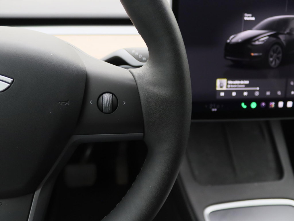 Tesla Model Y Long Range 345pk AWD 21