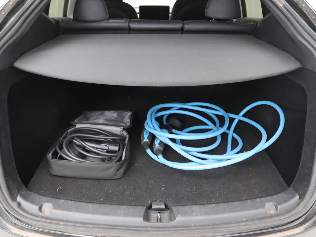 Tesla Model Y Long Range 345pk AWD 24