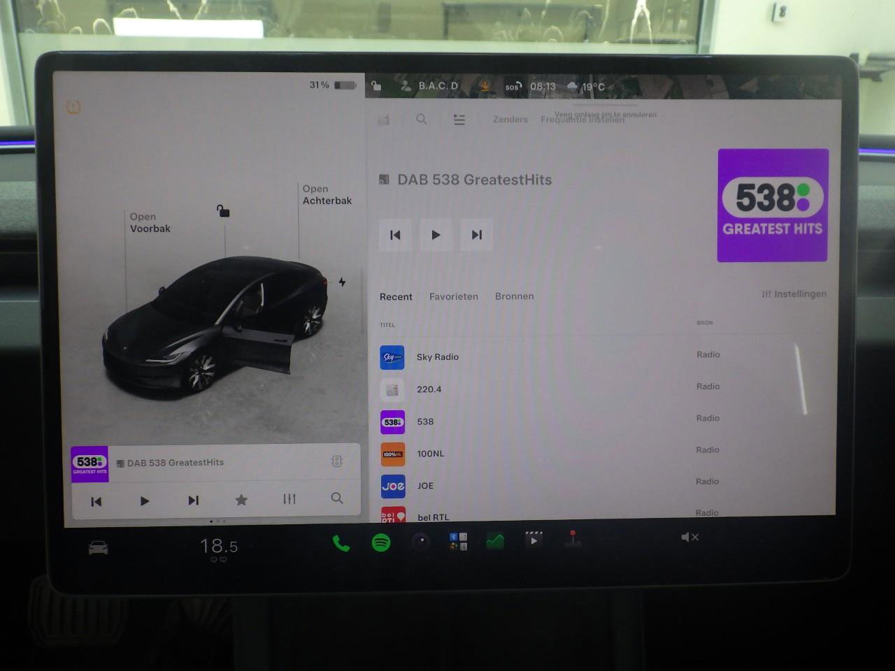 Tesla Model 3 Long-Range Dual Motor AWD Highland 92.5% SoH [ TREKHAAK+HW4+AMD RYZEN+FSD MOGELIJK €99/PM+PREMIUM ] 17